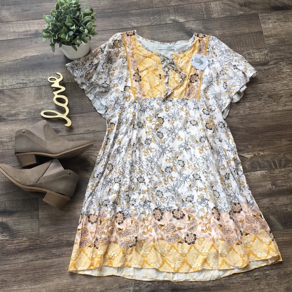 Anthropologie Dresses & Skirts - Paper Crane Floral Boho Dress